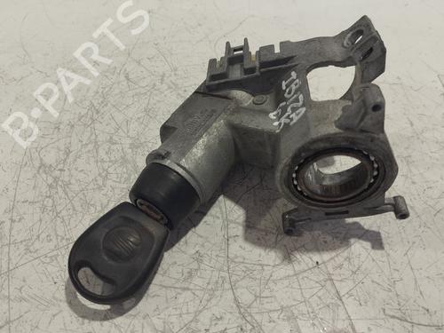 Used Switch SEAT IBIZA II (6K1) 1.9 TDI (90 hp) 31741359