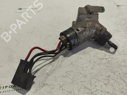 Used Switch MERCEDES-BENZ SPRINTER 2-t Bus (B901, B902) 208 CDI (901.671, 902.671, 902.672) (82 hp) 31741408