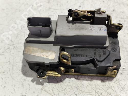 Used Front right lock PEUGEOT 206 Hatchback (2A/C) 1.4 CNG (75 hp) 31742038