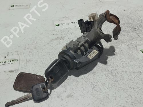 Mando TOYOTA AVENSIS (_T22_) 1.6 i (AT220_, AT220R) (101 hp) 31742417