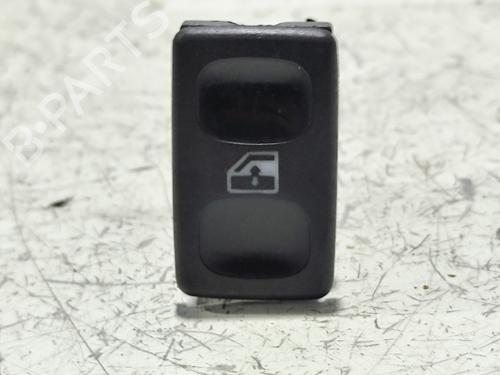 Venstre bagtil elrude kontakt VW POLO Variant (6V5) 1.9 TDI (90 hp) 31743383