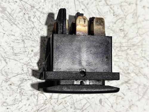 Venstre bagtil elrude kontakt VW POLO Variant (6V5) 1.9 TDI (90 hp) 31743384