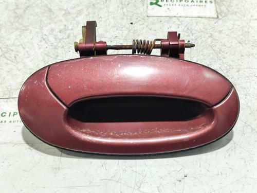 Højre bagtil udvendigt håndtag HYUNDAI LANTRA II (J-2) 1.9 D (68 hp) 31744198