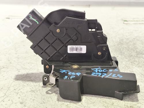 Serrure avant gauche FORD FOCUS I (DAW, DBW) 1.8 Turbo DI / TDDi (90 hp) 31744222