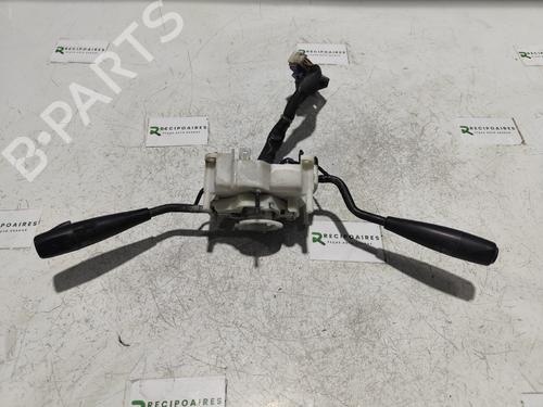 Comando luci TOYOTA DYNA Platform/Chassis (KD_, LY_, _Y2_, _U3_, _U4_, _U6_, _U8 2.5 D4d (KDY220_, KDY230_) (88 hp) 31744543