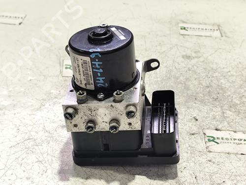 Used ABS pump BMW 1 (E81) 118 d (143 hp) 31744724