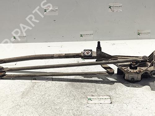 Essuie-glace moteur avant FORD FOCUS I (DAW, DBW) 1.8 Turbo DI / TDDi (90 hp) 31744744