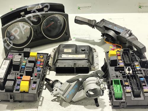 Módulo eletrónico OPEL ASTRA H (A04) 1.7 CDTI (L48) (110 hp) 31744748