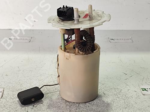 Used Fuel pump CHEVROLET AVEO / KALOS Hatchback (T200) 1.2 (72 hp) 31744925