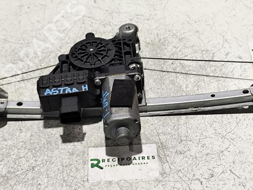 Rudehejsemekanisme Højre bagtil OPEL ASTRA H (A04) 1.7 CDTI (L48) (110 hp) 31745065