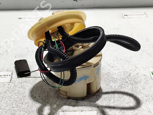 Used Fuel pump FORD FOCUS I (DAW, DBW) 1.4 16V (75 hp) 31745239