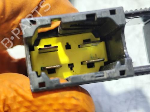 Switch IVECO DAILY VI Van 33S12, 35S12, 35C12 | BP31745341I30