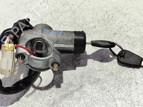 Used Switch NISSAN PICK UP (D21) 2.3 D (69 hp) 31745400