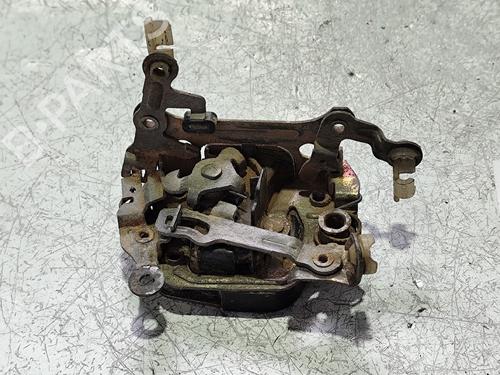 Used Front left lock NISSAN PICK UP (D21) [1985-2008]  31745401