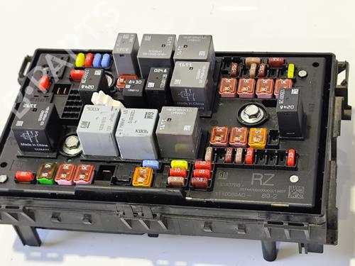 Sikringsdåse OPEL ASTRA J (P10) [2009-2016]  31745792