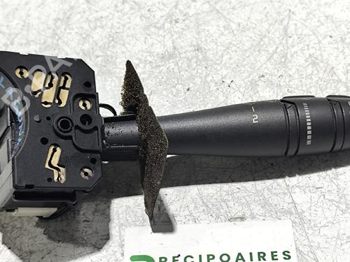 Used Steering column stalk RENAULT LAGUNA I (B56_, 556_) 1.9 dTi (B56J) (98 hp) 31745377