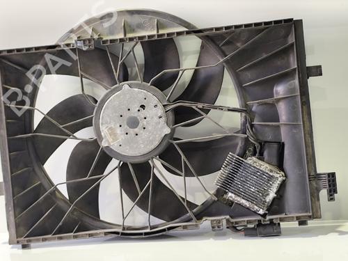 Used Radiator fan MERCEDES-BENZ C-CLASS (W202) C 200 CDI (202.134) (102 hp) 31746052
