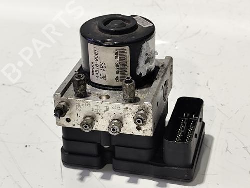 Pompe ABS TOYOTA YARIS (_P9_) 1.4 D-4D (NLP90_, NLP90R) (90 hp) 31746182