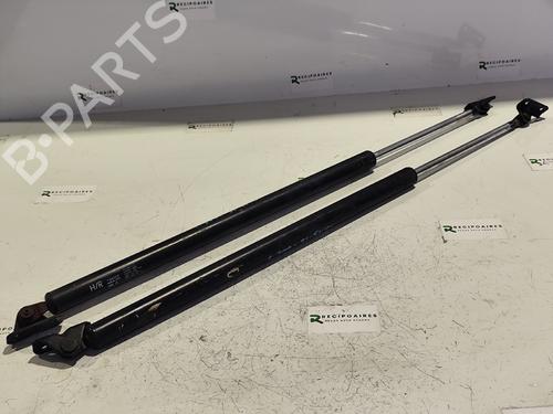 Heckklappendämpfer für MITSUBISHI L 300 III Van (P0_V, P1_V, P2_V) 2.5 D (P05V, P15V) (75 hp) 31740843