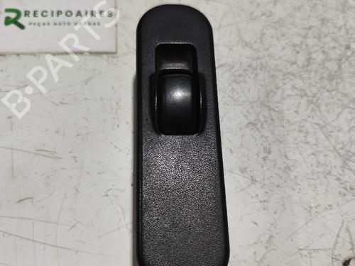 Used Left rear window switch Left rear window switch MITSUBISHI L200 (K7_T, K6_T, K5_T) 2.5 TD 4WD (K74T) (115 hp) 31744888 31744888