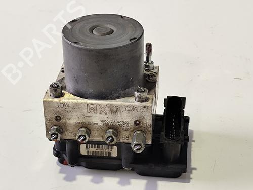 Pompe ABS TOYOTA AURIS (_E15_) 1.4 D-4D (NDE150_, NDE150R) (90 hp) 31745812