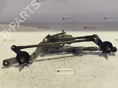 Used Front wiper motor TOYOTA AURIS (_E15_) 1.4 D-4D (NDE150_, NDE150R) (90 hp) 31742265