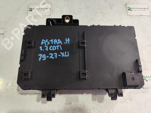 Fuse box OPEL ASTRA H (A04) 1.7 CDTI (L48) | BP31736951E1