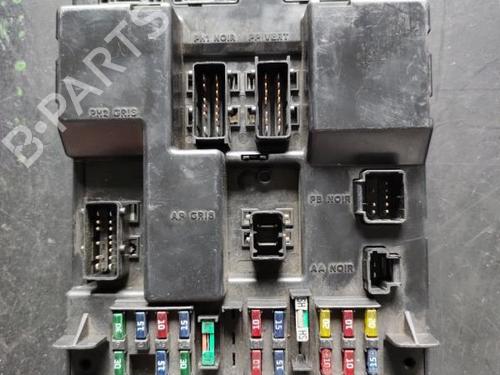 Used Fuse box PEUGEOT 307 Break (3E) 1.6 HDi 110 (109 hp) 31734129