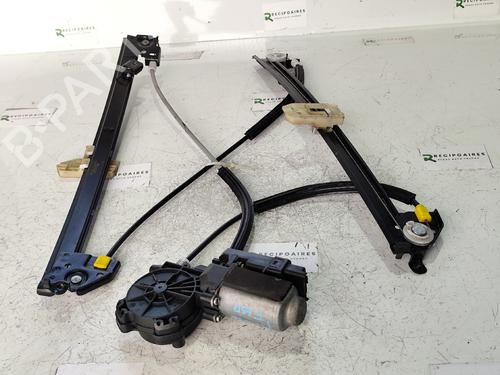 Alzavetro anteriore sinistro RENAULT MEGANE II Estate (KM0/1_) 1.5 dCi (KM1F) (86 hp) 31743549