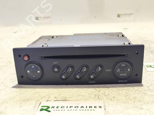 Autoradio RENAULT MEGANE II Estate (KM0/1_) 1.5 dCi (KM1F) (86 hp) 31743650