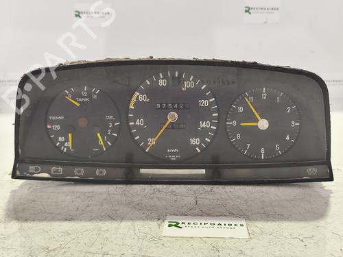 Used Instrument cluster MERCEDES-BENZ 123 Saloon (W123) [1976-1985]  31727089