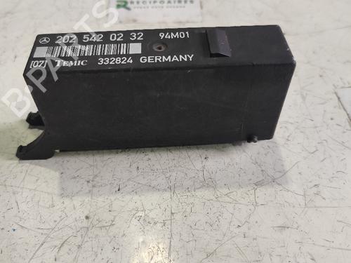 Used Electronic module MERCEDES-BENZ C-CLASS (W202) [1993-2000]  31733164
