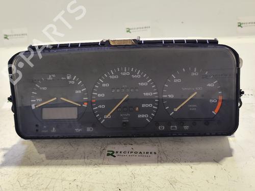 Used Instrument cluster Instrument cluster VW PASSAT B3/B4 (3A2, 35I) [1988-1997] 31726880 31726880