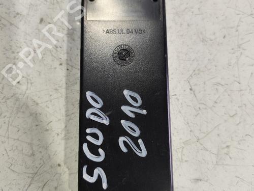 Used Electronic module FIAT SCUDO Van (270_, 272_) [2007-2016]  31732985