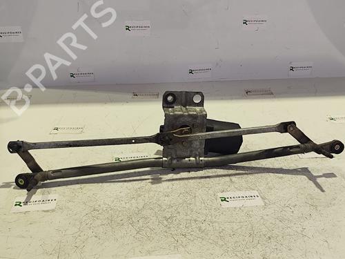 Used Front wiper motor RENAULT CLIO I (B/C57_, 5/357_) [1990-1999]  31742263