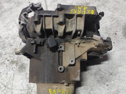 Used Gearbox RENAULT RAPID Box Body/MPV (F40_, G40_) [1985-2001]  31738731