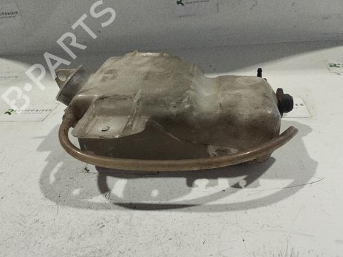 Used Windscreen washer tank Windscreen washer tank MITSUBISHI PAJERO II (V3_W, V2_W, V4_W, V5_W) [1990-2001] 31734841 31734841