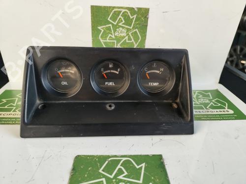 Display ISUZU TROOPER I (UBS) [1983-1991]  31729367