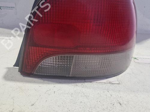 Feu arrière droit HYUNDAI ACCENT I (X-3) [1994-2002]  31736922