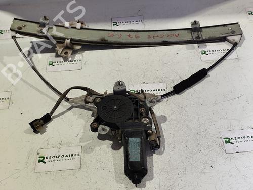 Lève-vitre avant gauche HYUNDAI ACCENT I (X-3) [1994-2002]  31736456