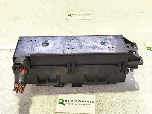 Used Fuse box JEEP CHEROKEE (XJ) [1983-2001]  31743867