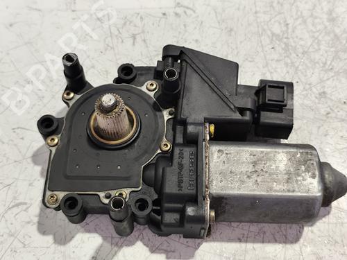 Used Right rear window motor AUDI A4 B5 (8D2) [1994-2001]  31742091