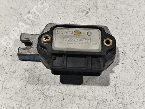 Módulo eletrónico BMW 3 (E30) [1982-1992]  31734696