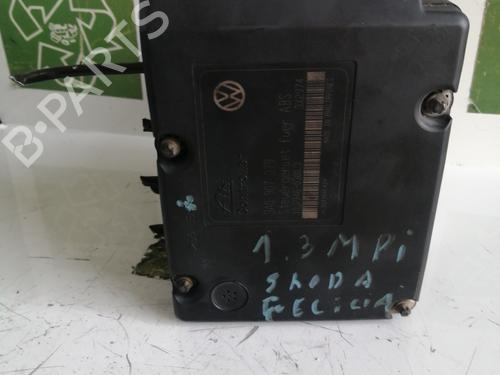 Used ABS pump SKODA FELICIA I (6U1) [1994-1998]  31729692