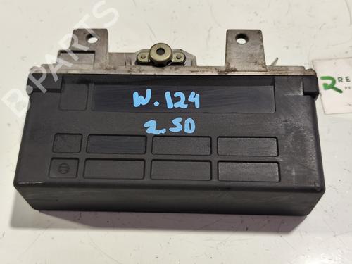 Used Electronic module MERCEDES-BENZ E-CLASS (W124) [1993-1996]  31738134