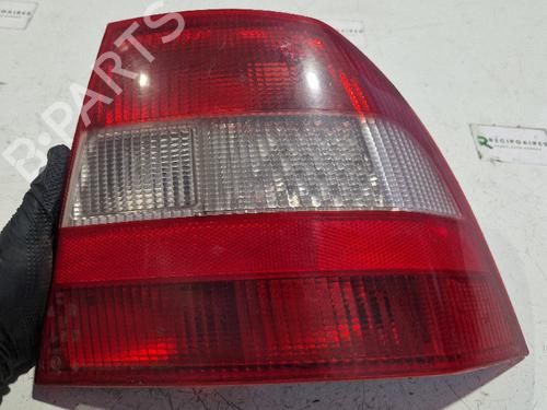 Used Right taillight OPEL VECTRA B (J96) [1995-2004]  31740453