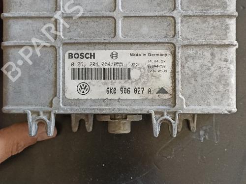 Used Engine control unit (ECU) VW POLO III (6N1) [1994-1999]  31726095