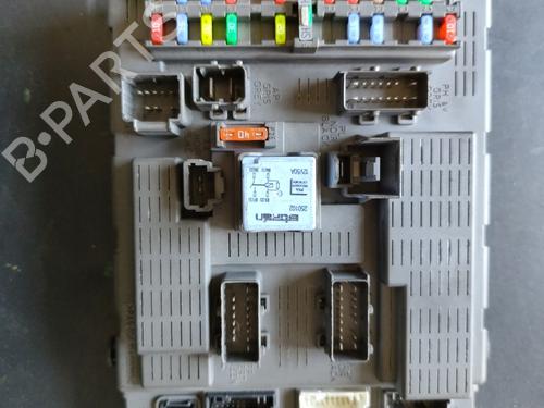 Used Fuse box PEUGEOT 807 (EB_) [2002-2026]  31727992