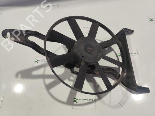 Used Radiator fan CITROËN SAXO (S0, S1) [1996-2004]  31737735