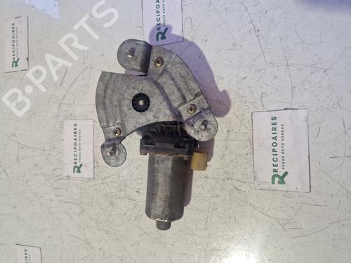 Used Left front window motor RENAULT MEGANE I Classic (LA0/1_) [1996-2008]  31731109